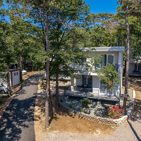 Holiday Homes Ostro كلارجيفيكا المظهر الخارجي الصورة