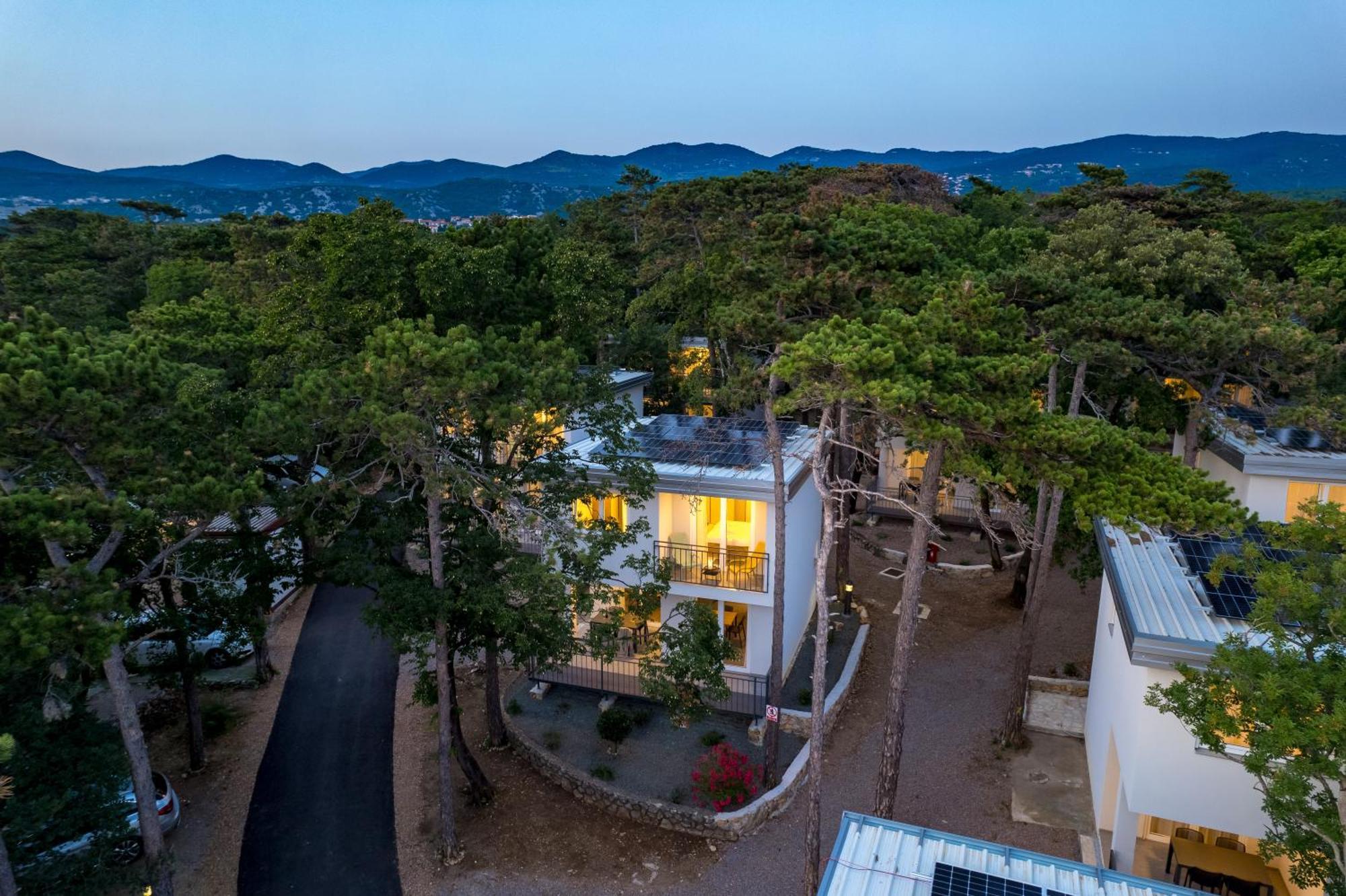 Holiday Homes Ostro كلارجيفيكا المظهر الخارجي الصورة